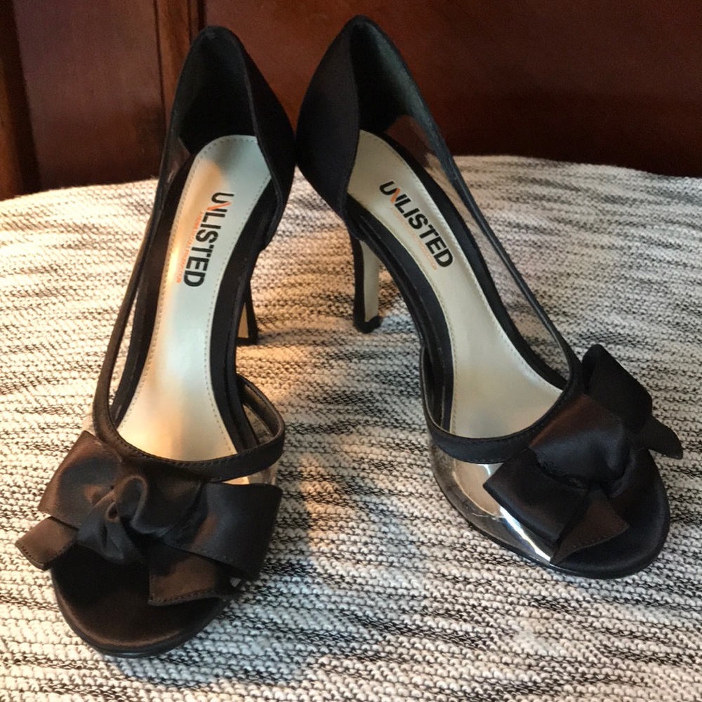 Unlisted by Kenneth Cole clear bow pumps